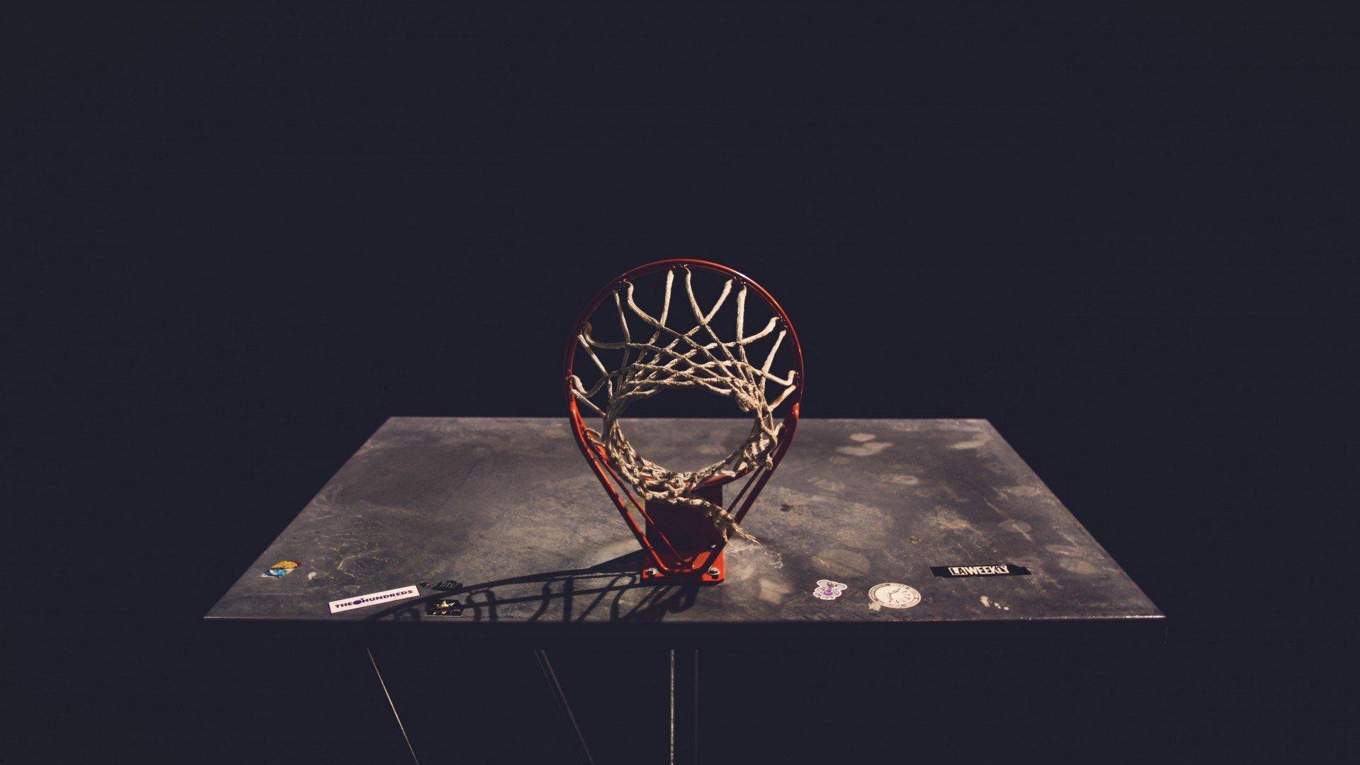 温网2024，阿尔卡拉斯卫冕成功，斯瓦泰克首夺草地大满贯