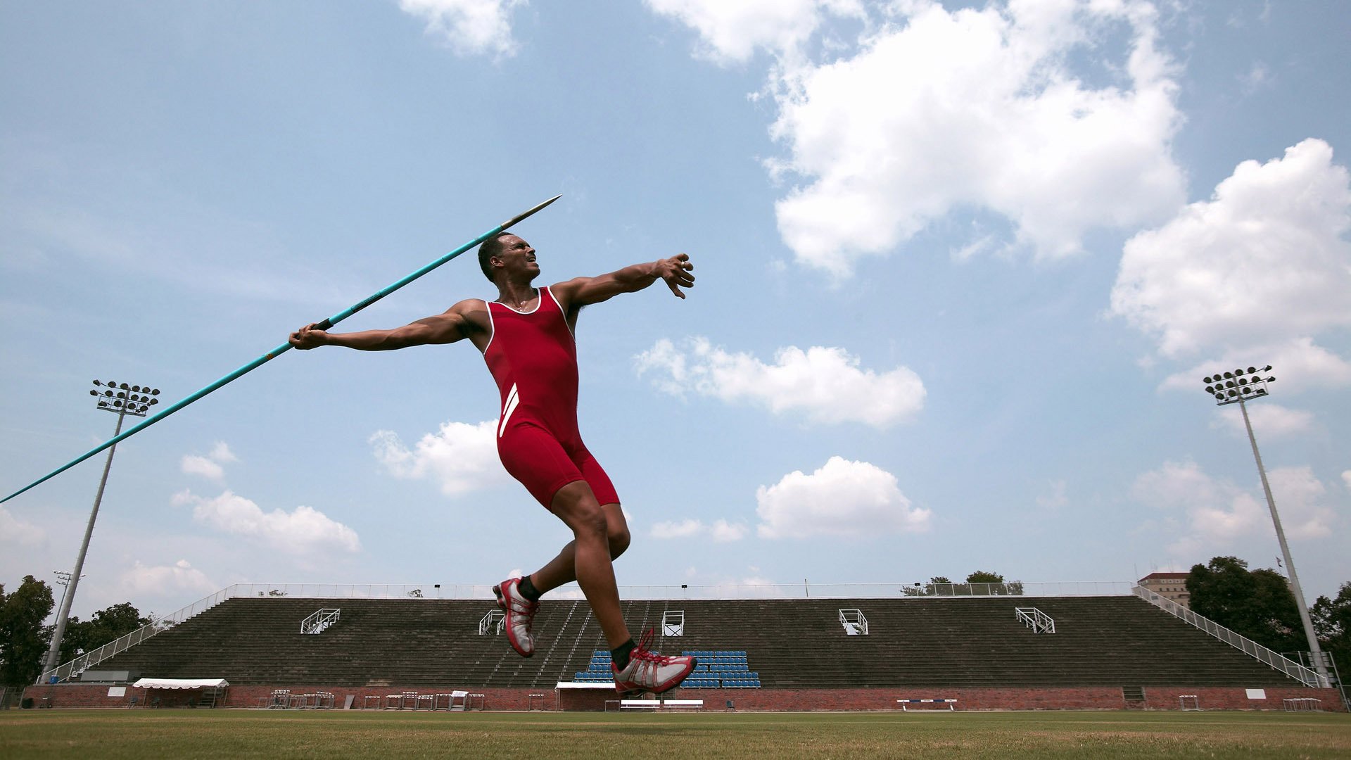 体育公益携手前行,爱心传递温暖人心